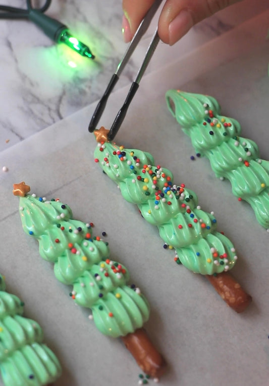 Meringue Pretzel Christmas Trees